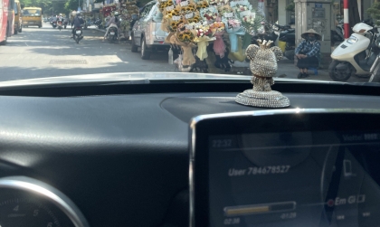 Hiện tượng điều hòa không mát của Mercedes C200 xử lý thế nào?