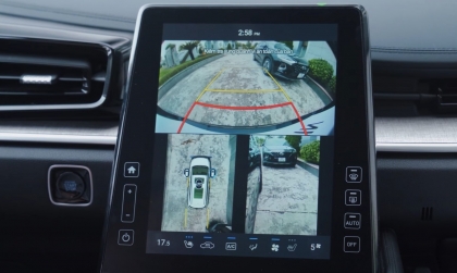 Hyundai Custin bị lỗi camera 360 thế này là sao?