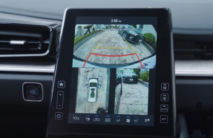 Hyundai Custin bị lỗi camera 360 thế này là sao?