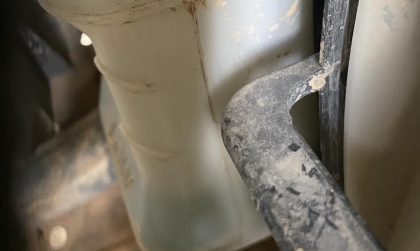 Các bác tư vấn giúp mức nước làm mát của Suzuki Ertiga thế này