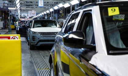 Jaguar Land Rover sắp ra mắt ô tô với khung gầm của Tata Motors