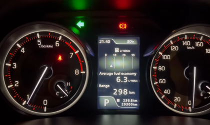 Suzuki XL7 bị lỗi xi nhan thế này thì khắc phục được không ạ?