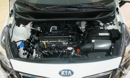 Hỏi về vấn đề bình nước làm mát của Kia Rio