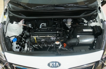Hỏi về vấn đề bình nước làm mát của Kia Rio