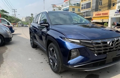 Xin chỉ giáo xe Hyundai Tucson mới chạy 4500km mà bị giật khi nổ máy 