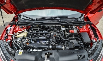 Honda Civic không xịt nước rửa kính được sau khi thay acquy là sao?