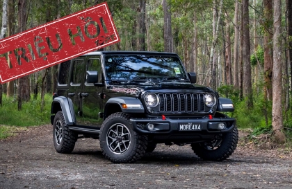 Triệu hồi xe Jeep Wrangler do lỗi camera lùi và đèn phanh