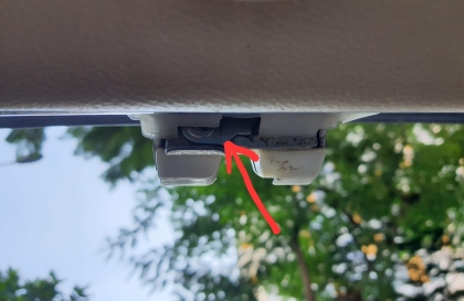 Xử lý xe Suzuki Ertiga kẹt cốp thế nào các anh em ơi?