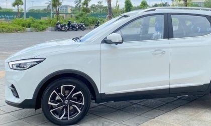 Xử lý xe MG ZS bị kêu nhựa cột A thế nào?