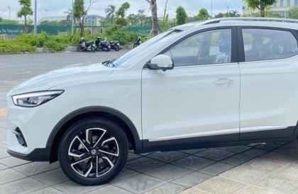 Xử lý xe MG ZS bị kêu nhựa cột A thế nào?