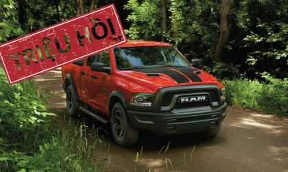 Triệu hồi RAM 1500 do lỗi đèn báo rẽ