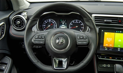 Xin các bác cho em biết lỗi này trên MG ZS là gì?