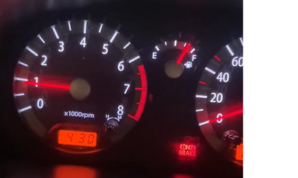 Xe Kia Morning bị rồ ga khi đi được một đoạn là sao?