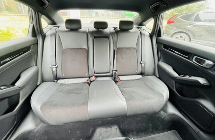 Tiếng cót két phía sau xe Civic là do đâu các bác ơi?