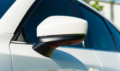 Gương ngoài của Mazda CX-5 bị lỗi cụp ra cụp vô thì có cách nào giải quyết không ạ?