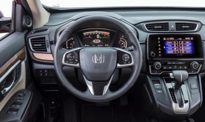 Honda CR-V bị kêu ở taplo thế này do đâu?