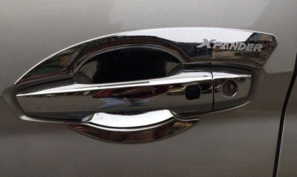 Làm sao để đỡ bị giật điện khi chạm vào cửa xe Xpander vào mùa đông?