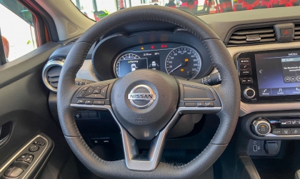 Cảnh báo thắt dây an toàn của Nissan Almera thế này là lỗi hay không?