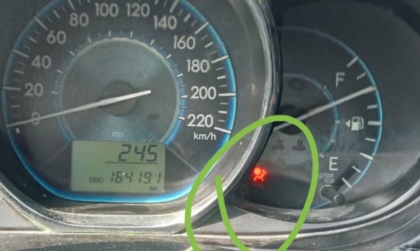 Toyota Vios hiện lỗi thế này thì khắc phục sao ạ?