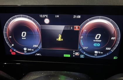 GLC 300 cứ báo biểu tượng này là lỗi gì ạ?