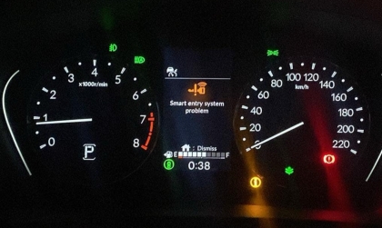 Honda HR-V báo thế này trên đồng hồ là lỗi gì?
