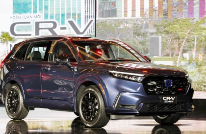 Honda mạnh tay ưu đãi cho CR-V, giá bán chỉ hơn 900 triệu đồng trong tháng 12