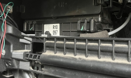 Máy lạnh xe Ertiga không thổi hơi lạnh ra nữa là do đâu?