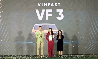 VinFast VF 3 được trao giải thưởng Ôtô của năm 2024 do Vnexpress tổ chức