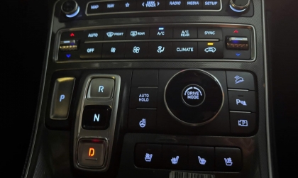 Nút chế độ lái trên Santa Fe không lên đèn do đâu?