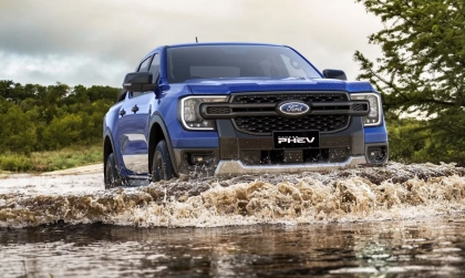 Ford Ranger tiếp tục đánh bại Toyota Hilux, dẫn đầu doanh số tại Úc trong năm 2025