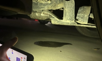 Nước chảy dưới gầm xe Sportage là gì thế mọi người?