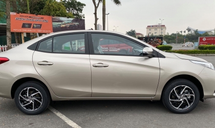 Vios đề nổ có khói trắng ra là vấn đề gì các bác?