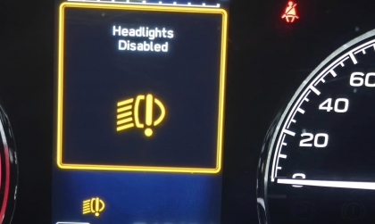 Các bác cho em hỏi Subaru Forester báo lỗi trên màn thế này là sao ạ?