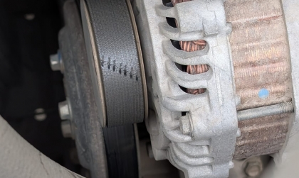 Dây đai của Honda City có vết nối thế này là thiết kế hay là thợ làm lại?