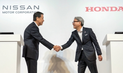 Mitsubishi không muốn sáp nhập cùng Honda - Nissan, mong độc lập để 