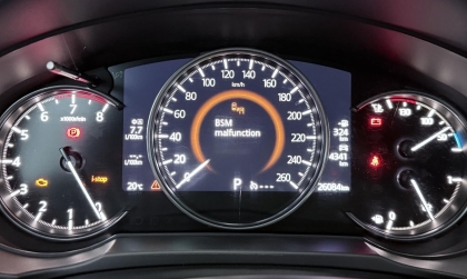 Mazda CX-5 báo như này trên đồng hồ là bị lỗi gì?