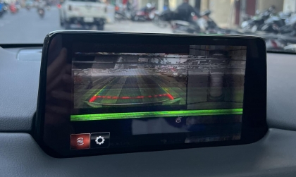 Cam lùi Mazda CX-5 bị nhiễu sau khi rửa xe là vấn đề gì?