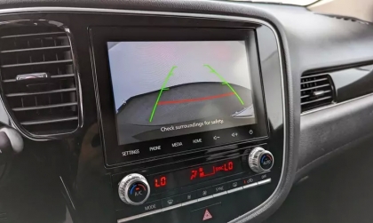 Các cao nhân chỉ giao xe Outlander máy lạnh kém quá