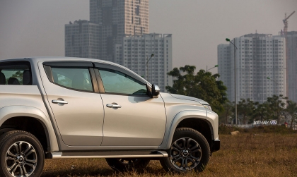 Sao xe Triton có tiếng kêu khi đánh hết lái?