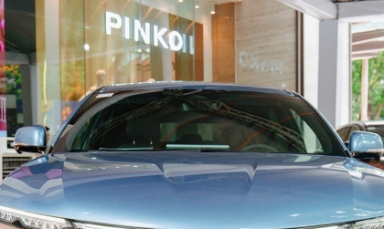 Khắc phục xe Vf8 hấp hơi ngoài kính lái thế nào?