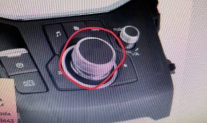 Các bác tư vấn giúp phím chức năng này trên Mazda CX-5 với!