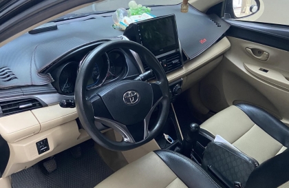 Làm sao xử lý xe Vios có mùi hôi sau khi bị chuột chui vào?