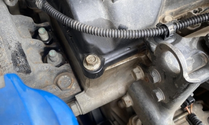 Xử lý Hyundai grand i10 bị ẩm dầu thế nào ạ?