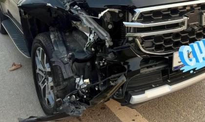 Ảnh TNGT: Ford Everest vỡ nát đầu vì đâu phải “Lamborghini”