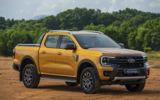 Bảng giá xe Ford tháng 3/2025: Ford Ranger được ưu đãi 2 năm bảo hiểm vật chất