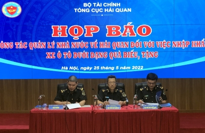 Tổng cục Hải Quan; Ô tô nhập khẩu theo diện quà tặng/biếu chưa có dấu hiệu trốn thuế