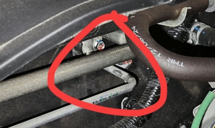Honda City bị rỉ nước trong khoang máy có sao không?