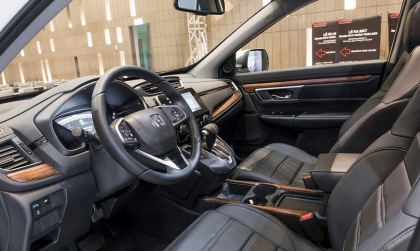 Xin chỉ giáo xe Honda CR-V bị giật khi đánh hết lái