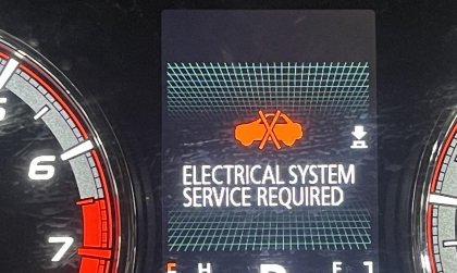 Xpander không đề nổ được lần đầu và hiện lỗi trên đồng hồ là sao?