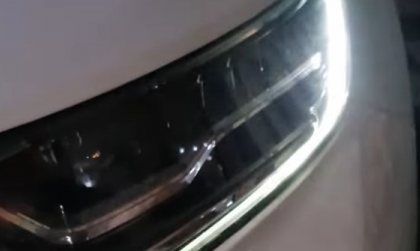 Xe Honda CR-V bị nháy đèn led trước, xin các bác chỉ giáo